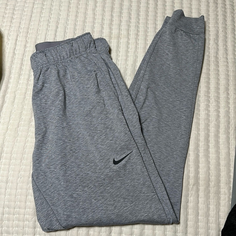 Nike joggers